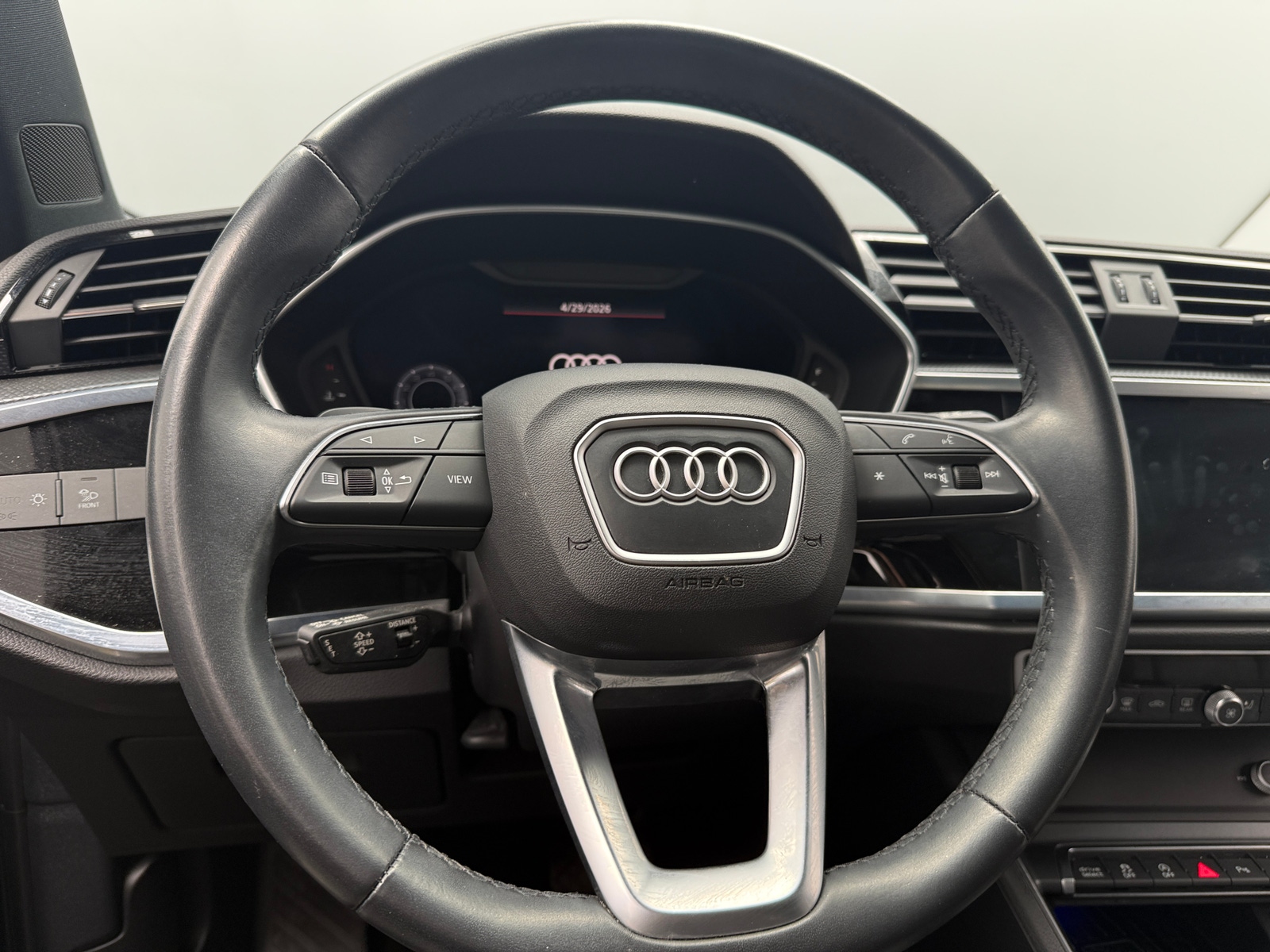 Thumbnail: 2022 Audi Q3 - 4