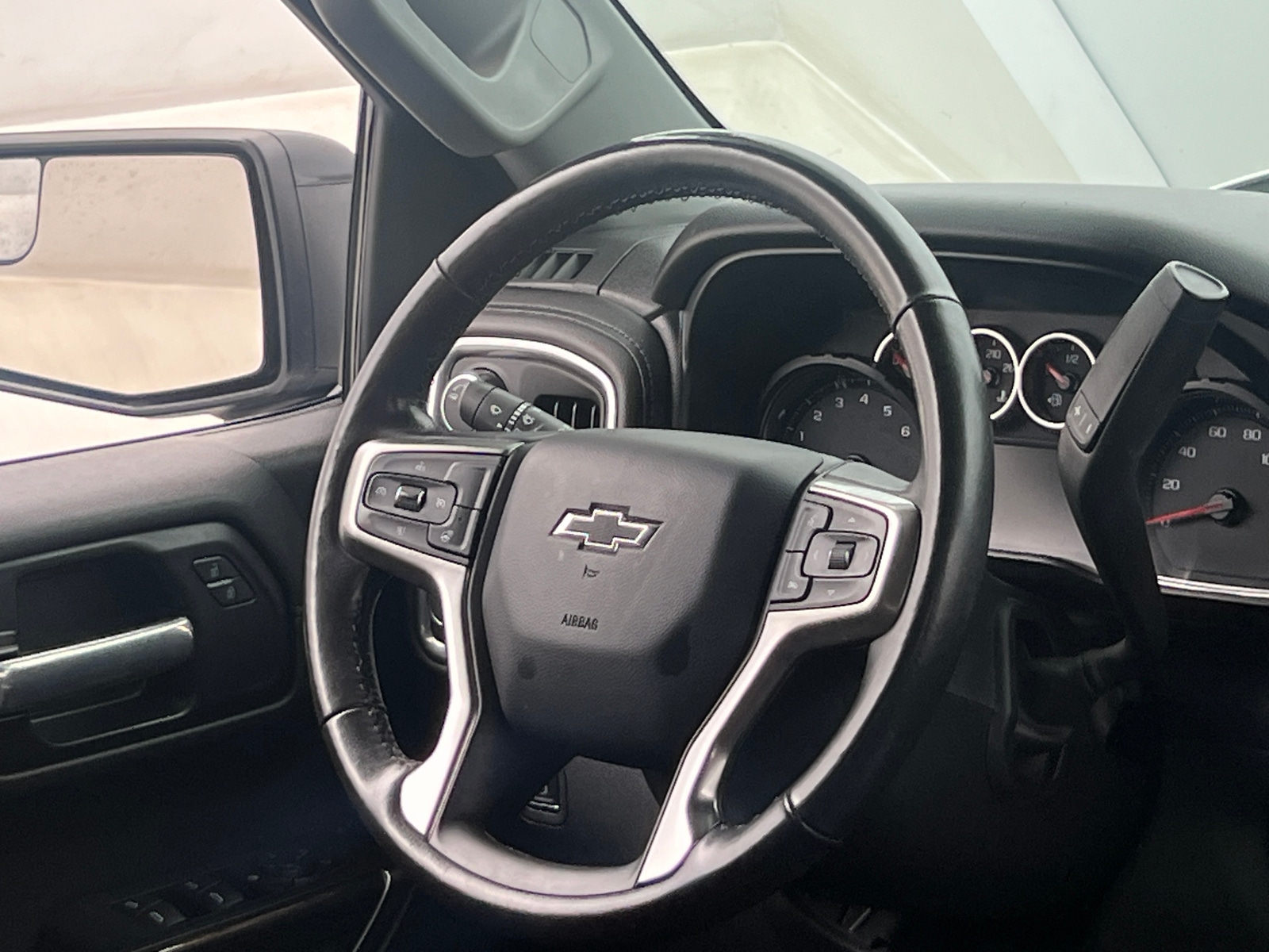 Thumbnail: 2021 Chevrolet Silverado 1500 - 5