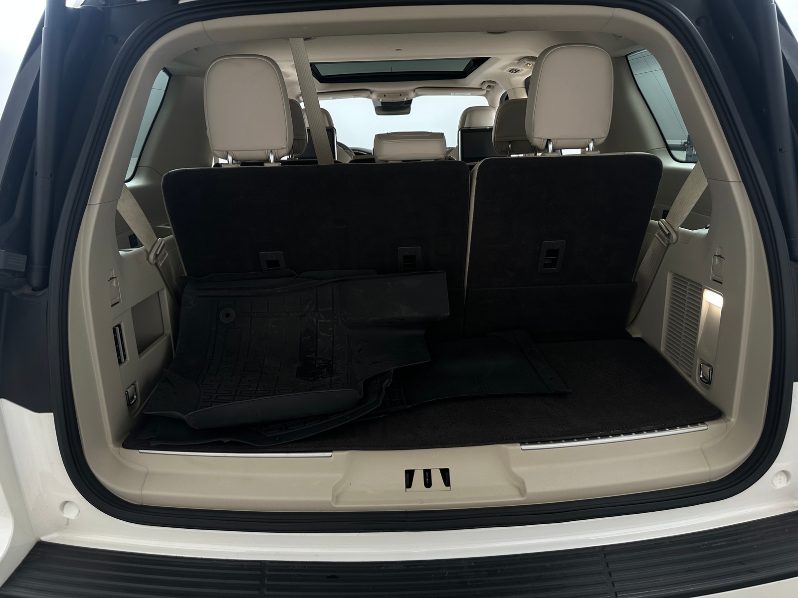 Thumbnail: 2019 Lincoln Navigator - 6