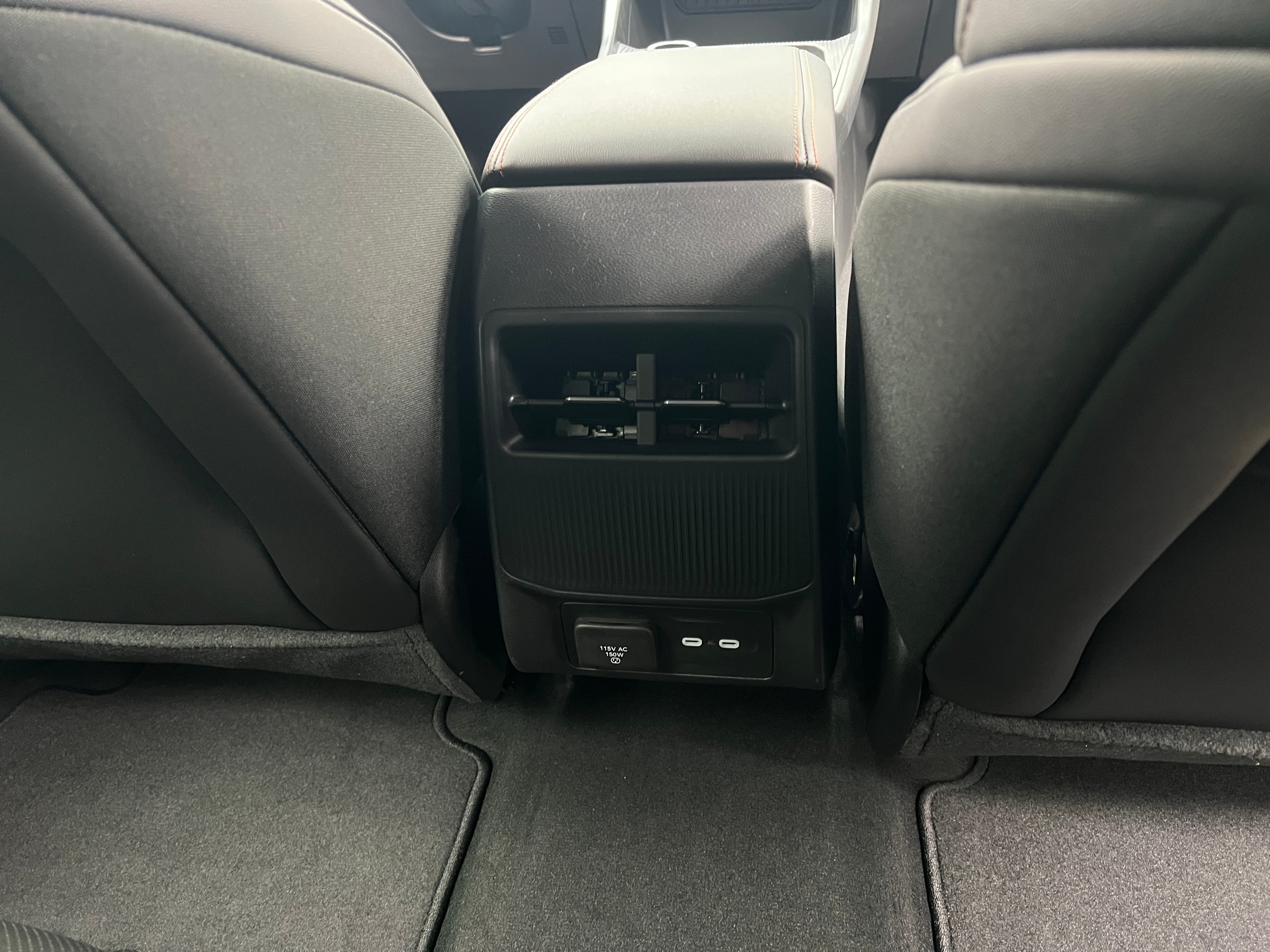 2026 Jeep Cherokee Overland HEV 4X4's photo