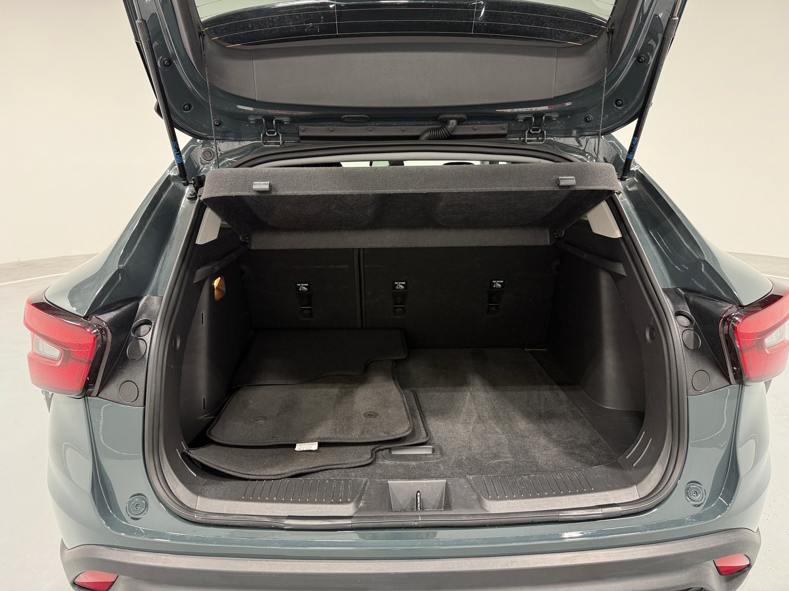 Thumbnail: 2025 Chevrolet Trax - 7