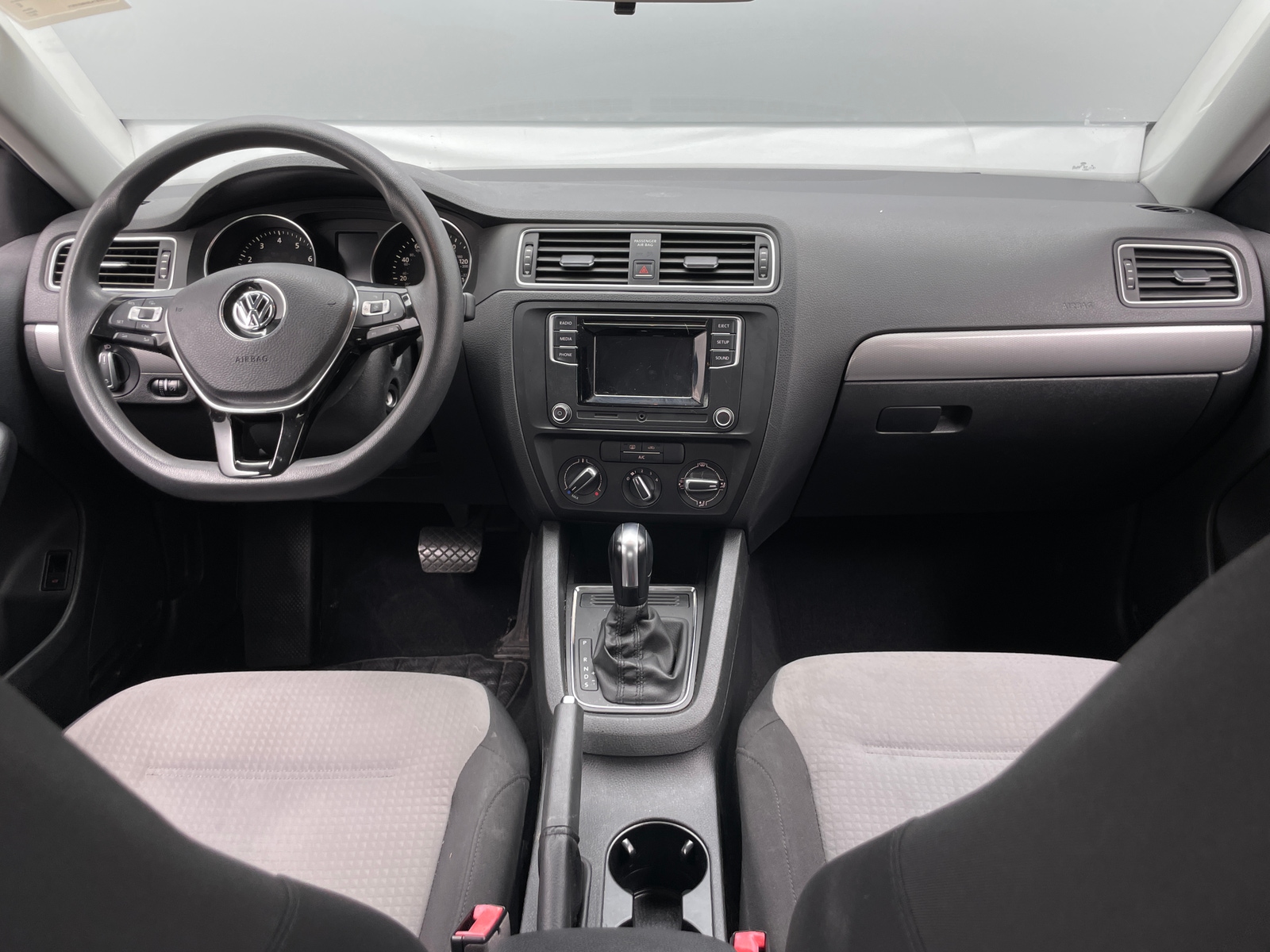 Thumbnail: 2017 Volkswagen Jetta - 3