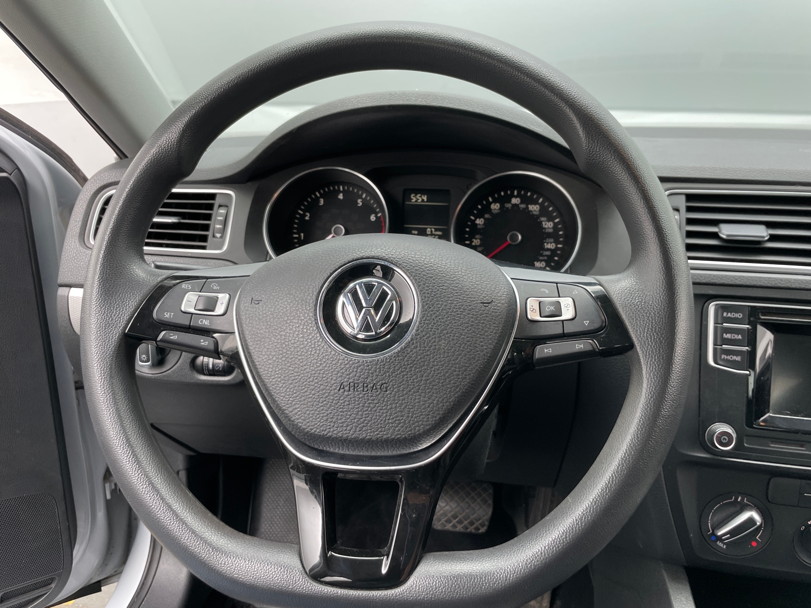 Thumbnail: 2017 Volkswagen Jetta - 5