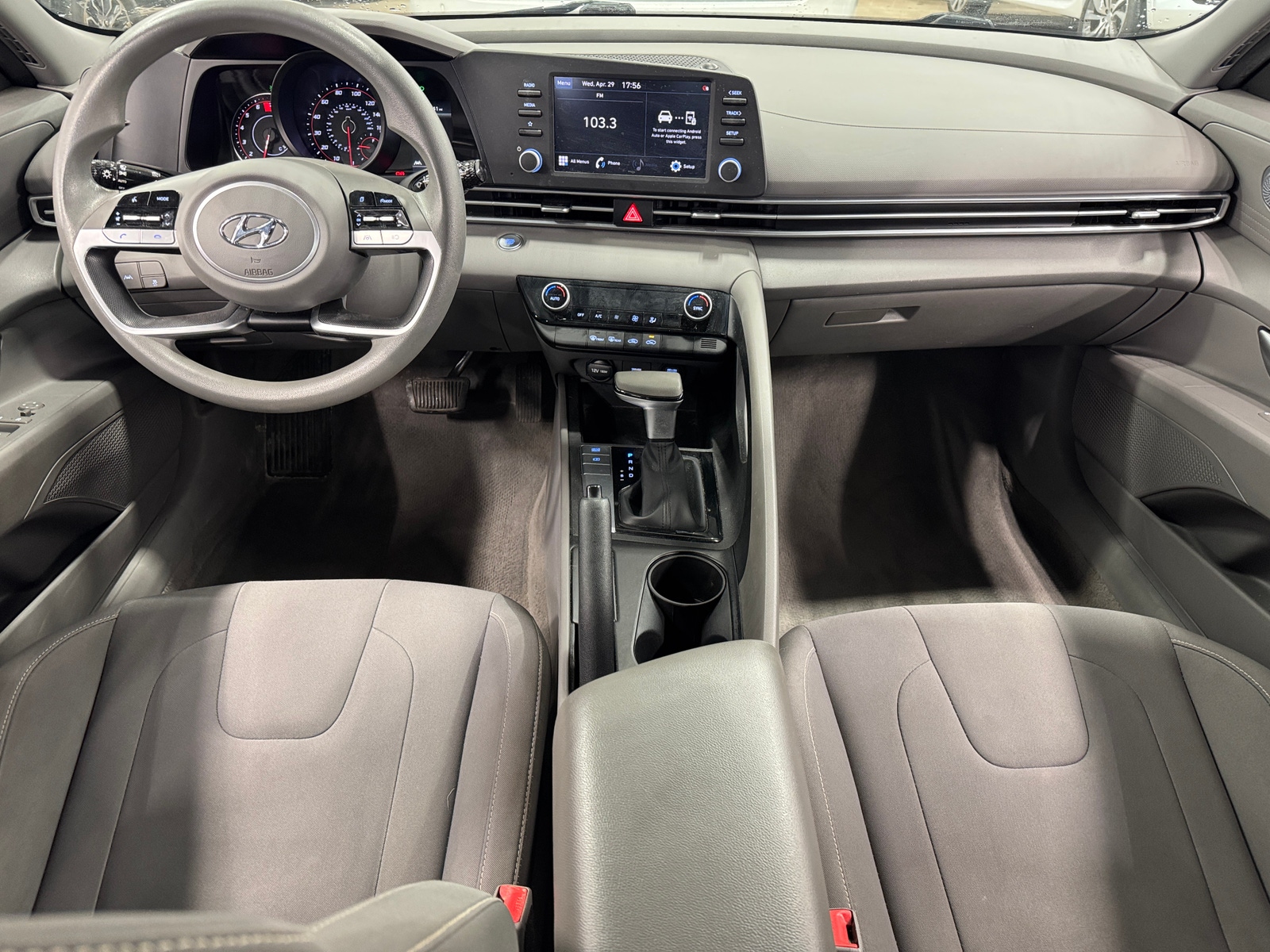 Thumbnail: 2021 Hyundai Elantra - 3