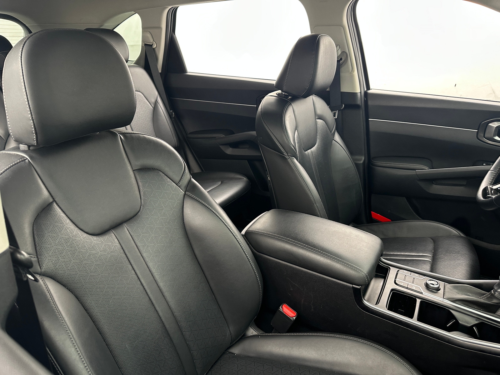 Thumbnail: 2023 Kia Sorento - 2