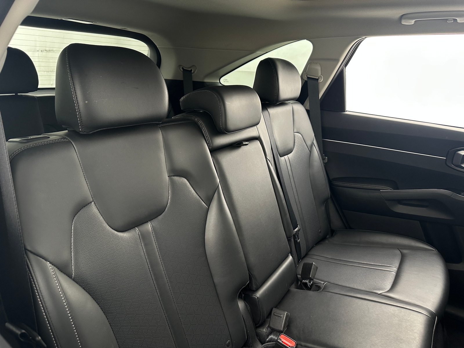 Thumbnail: 2023 Kia Sorento - 6
