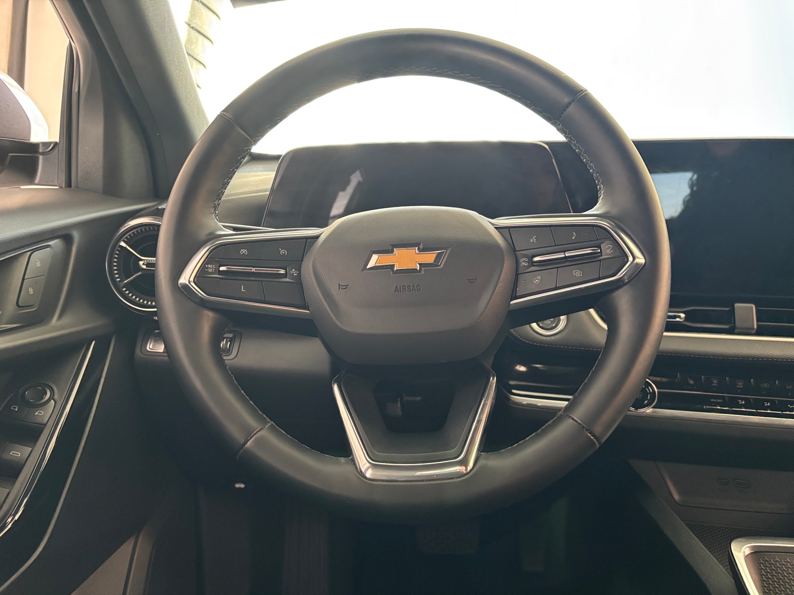Thumbnail: 2025 Chevrolet Equinox - 5