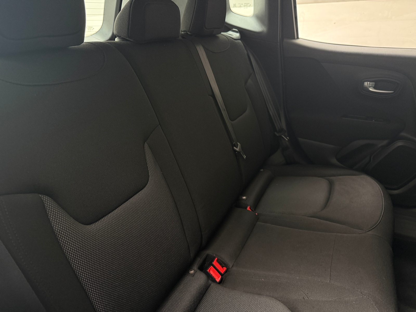 Thumbnail: 2021 Jeep Renegade - 6