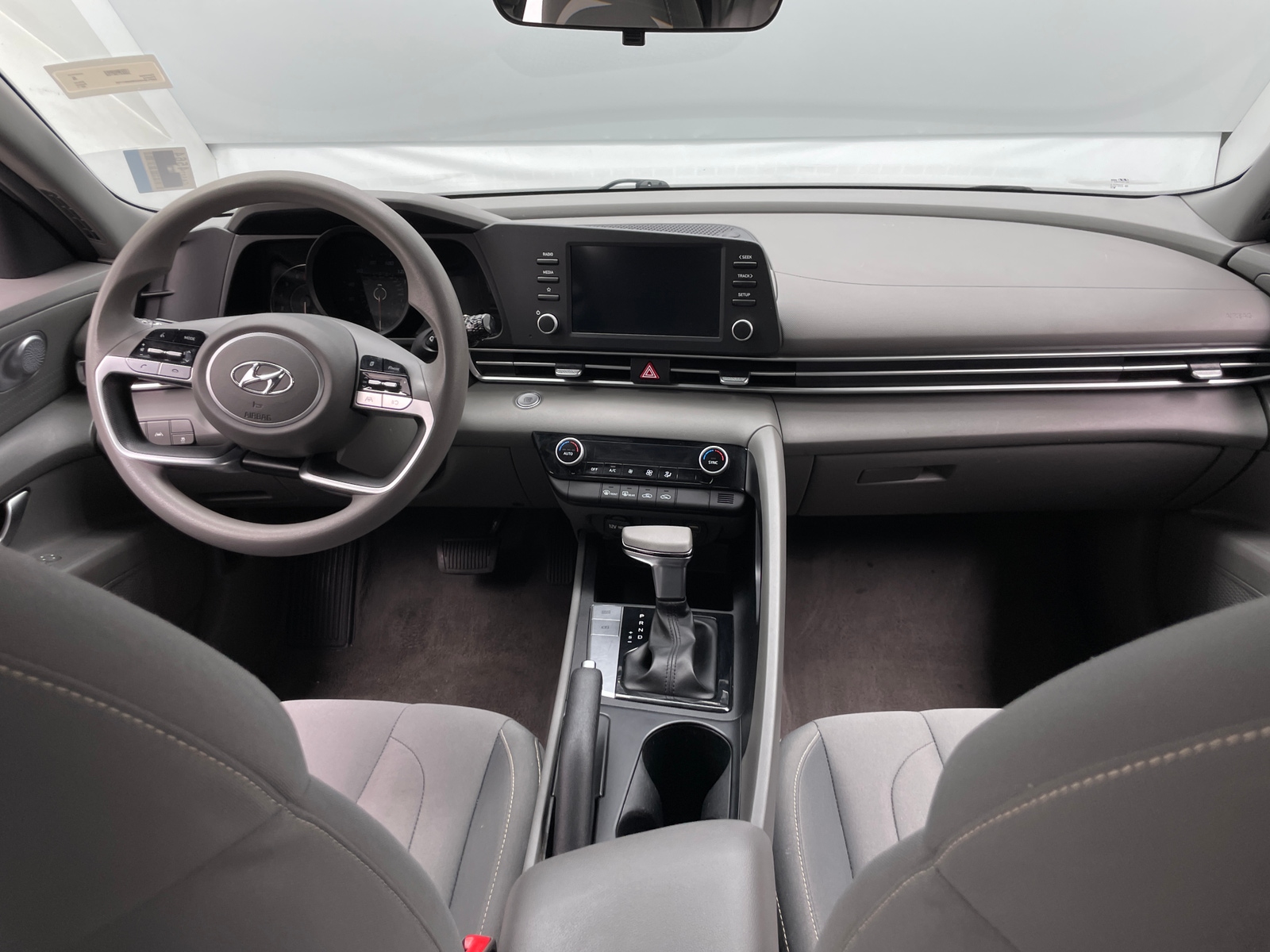 Thumbnail: 2021 Hyundai Elantra - 3