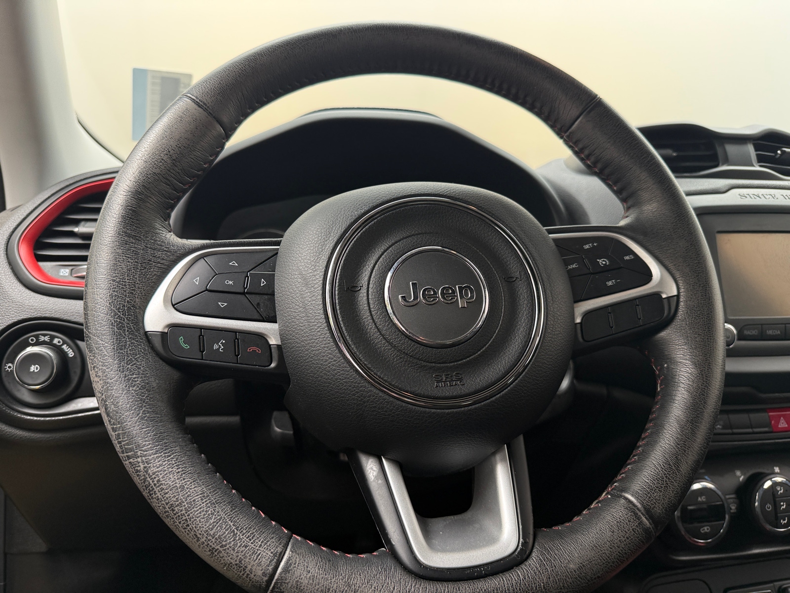 Thumbnail: 2016 Jeep Renegade - 5
