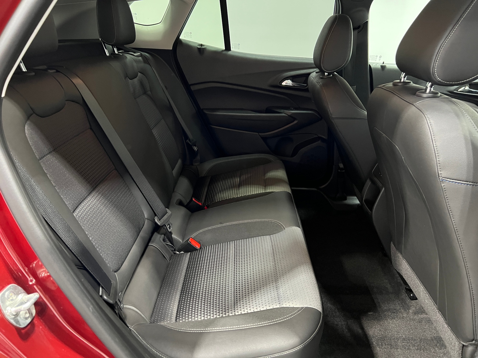 Thumbnail: 2025 Chevrolet Trax - 6