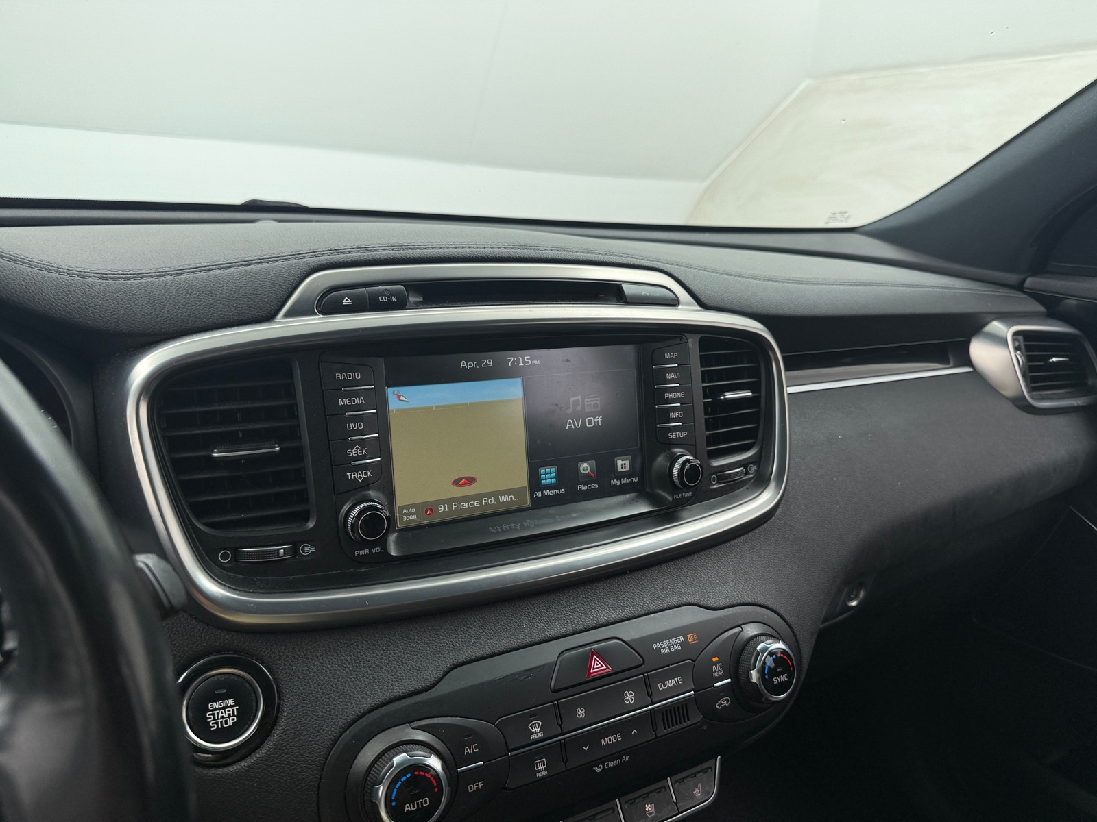 Thumbnail: 2016 Kia Sorento - 3