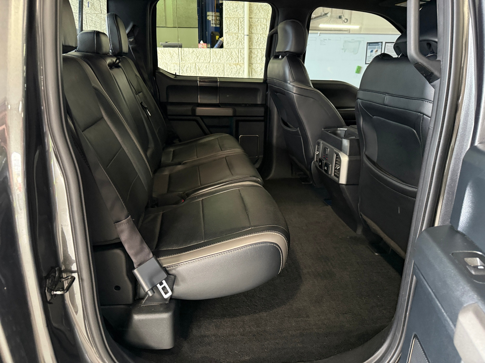 Thumbnail: 2017 Ford Econoline - 5