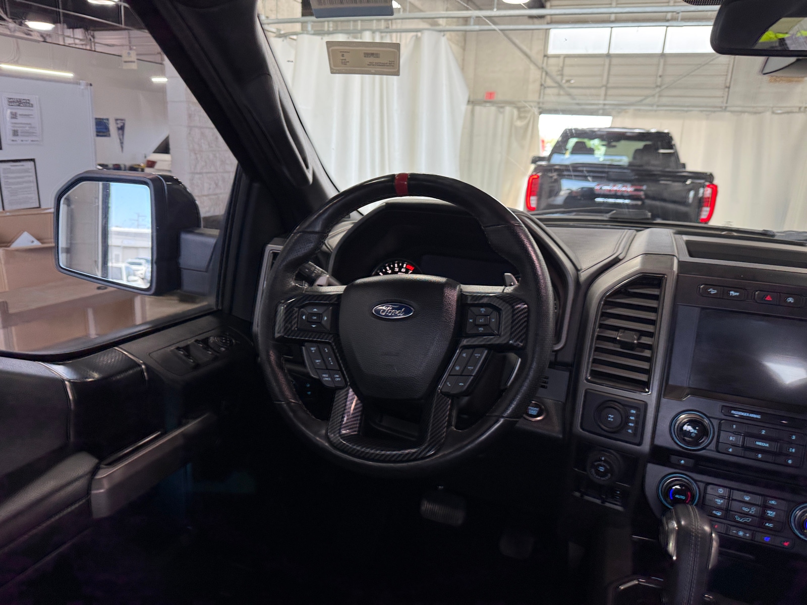 Thumbnail: 2017 Ford Econoline - 4
