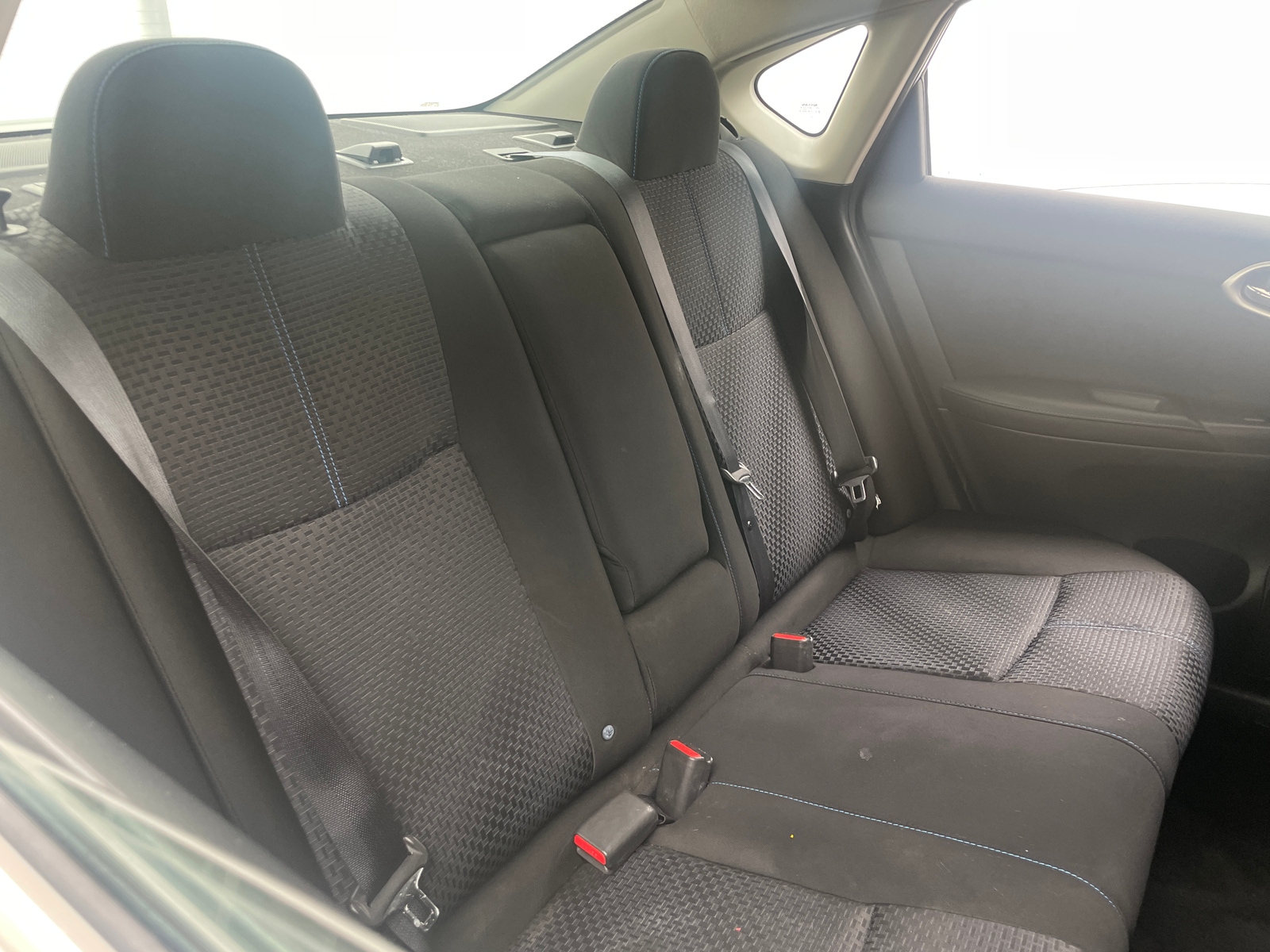 Thumbnail: 2016 Nissan Sentra - 5
