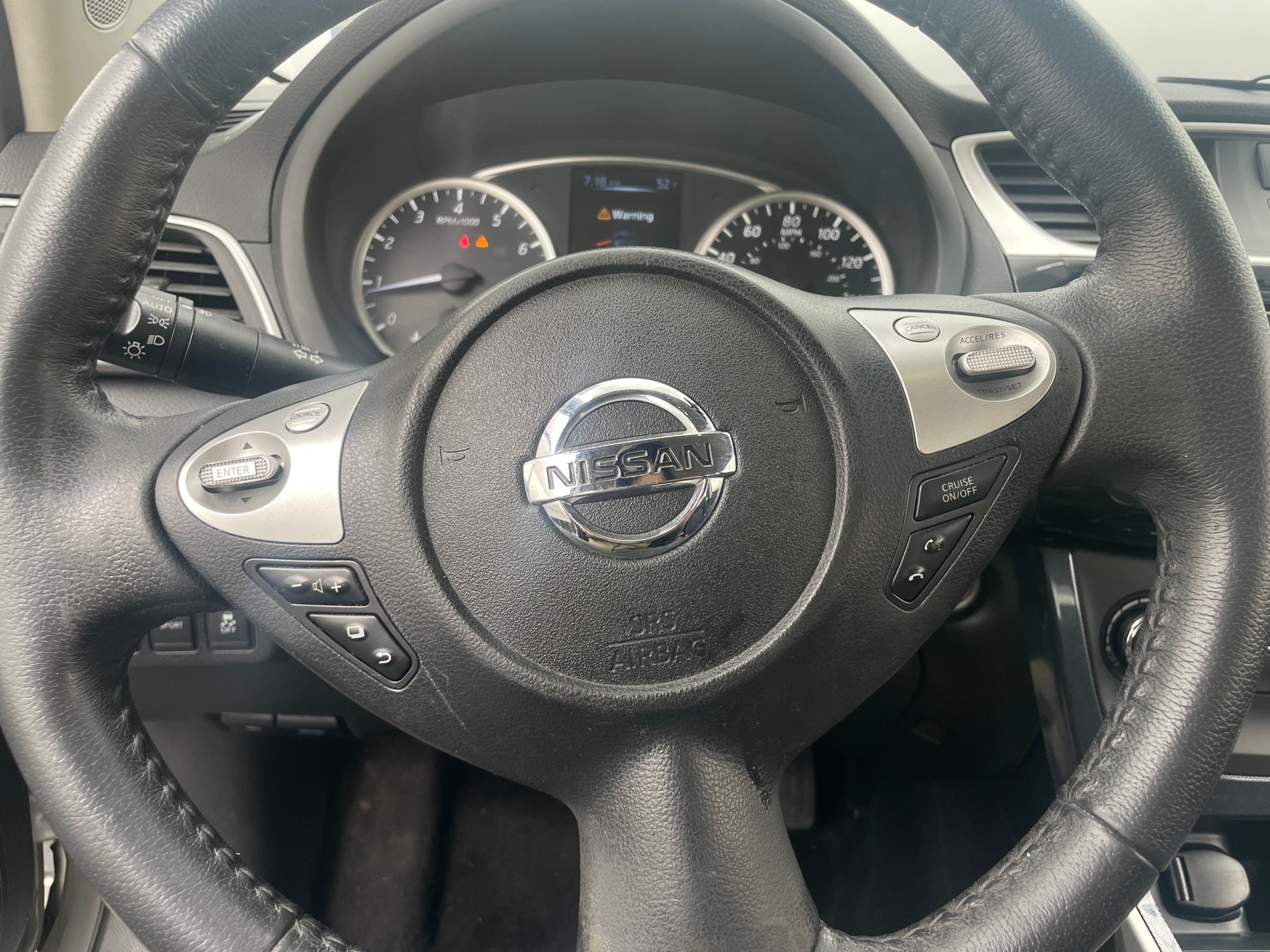 Thumbnail: 2016 Nissan Sentra - 4