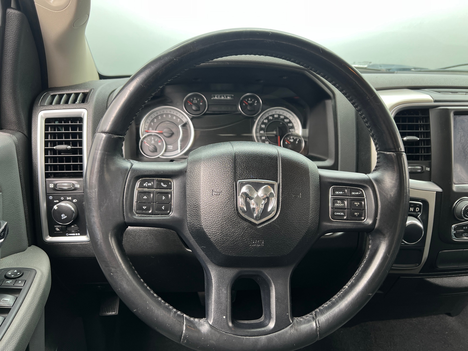 Thumbnail: 2019 RAM 1500 Classic - 5