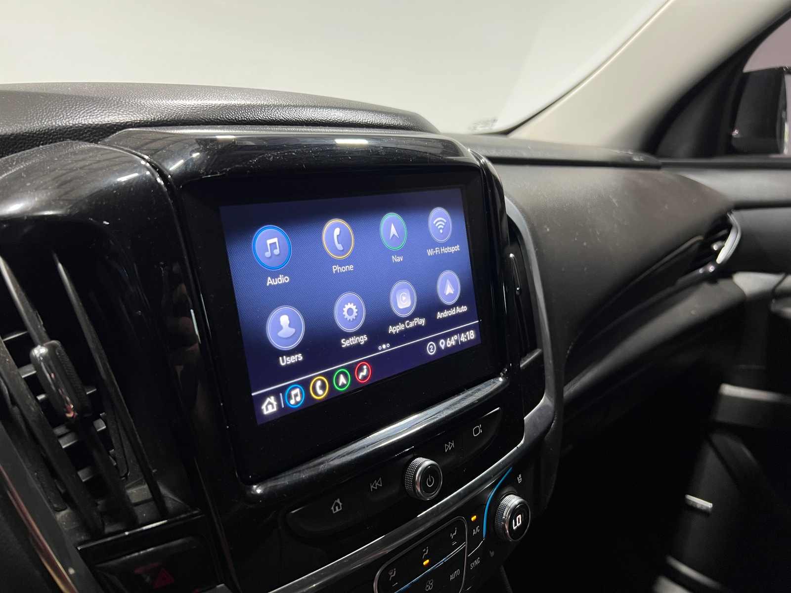 Thumbnail: 2020 Chevrolet Traverse - 3