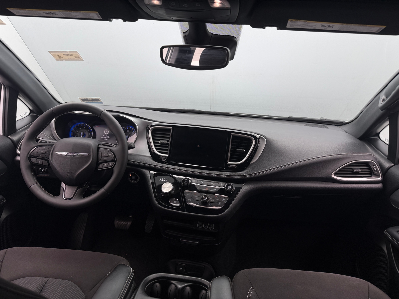 Thumbnail: 2024 Chrysler Pacifica - 3