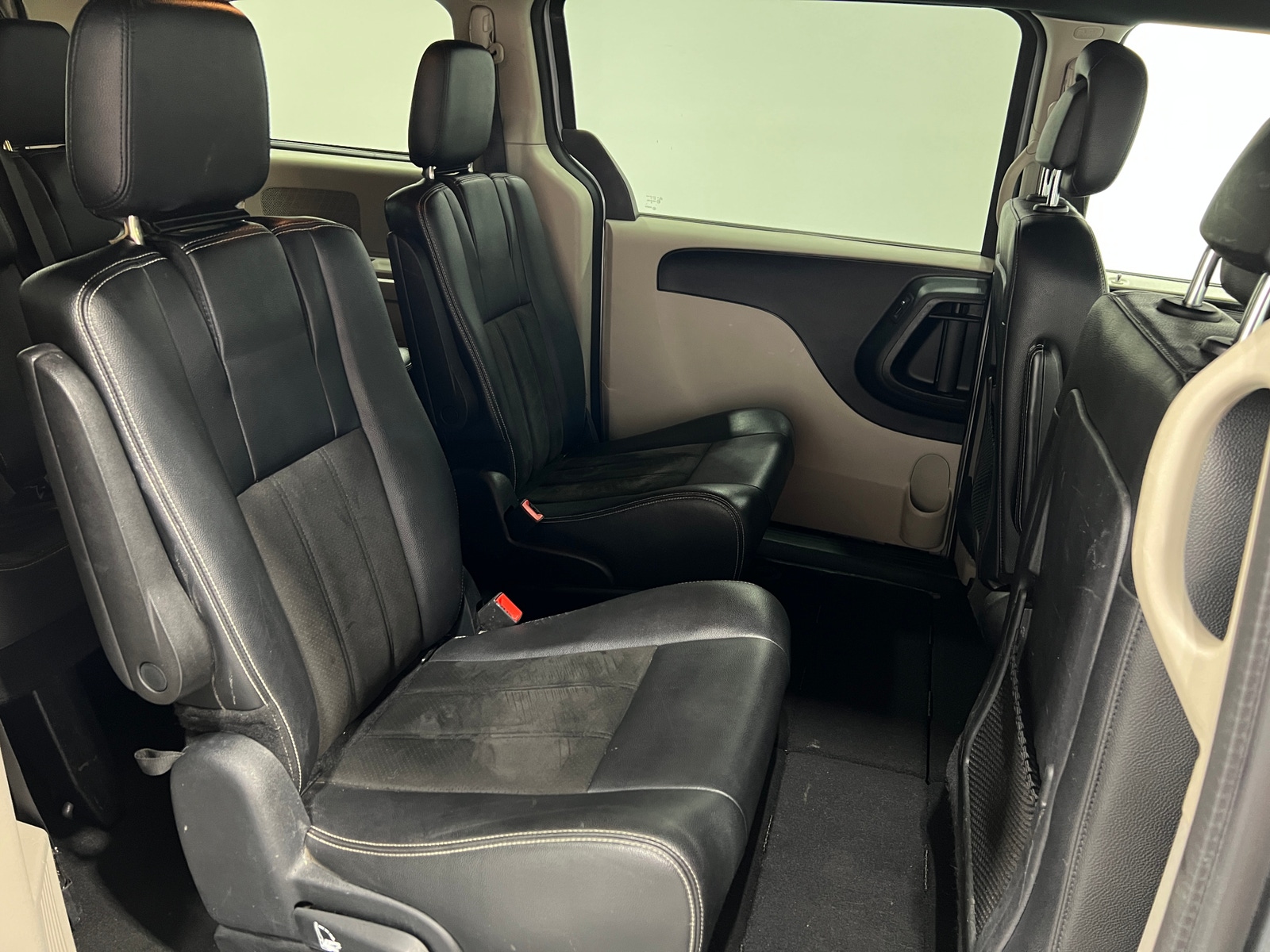 Thumbnail: 2020 Dodge Grand Caravan - 6