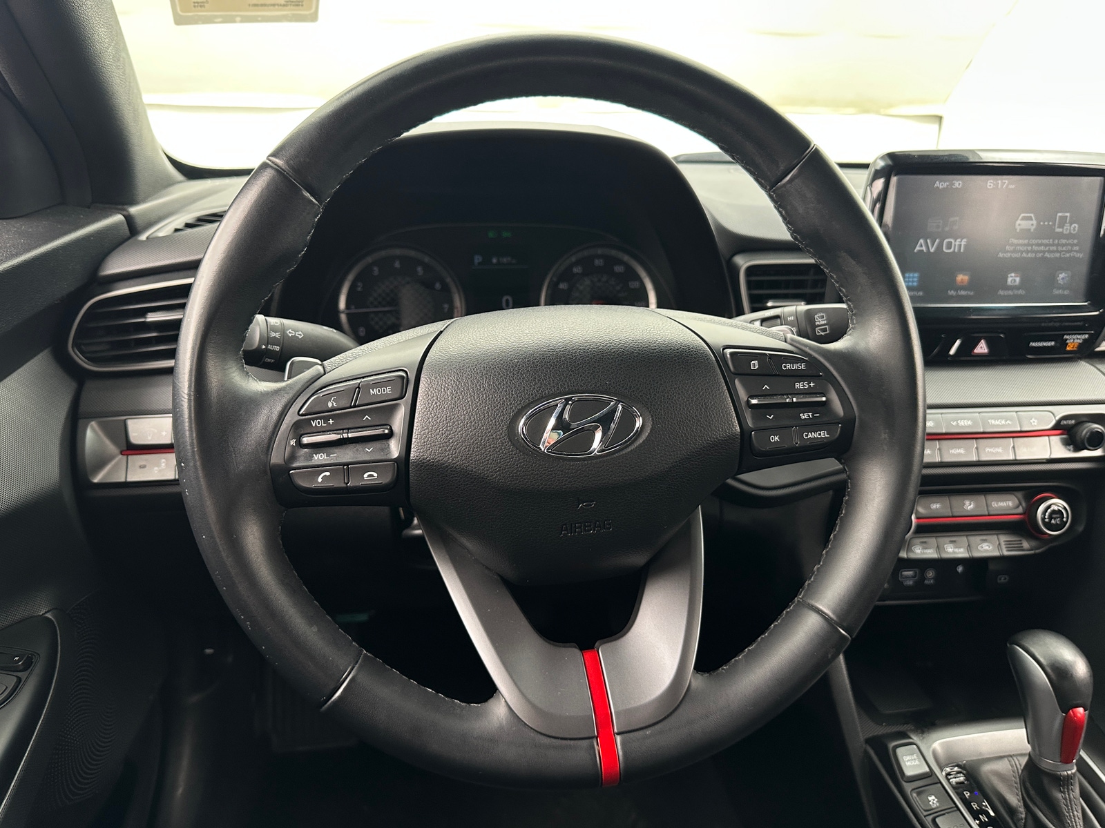 Thumbnail: 2019 Hyundai Veloster - 4