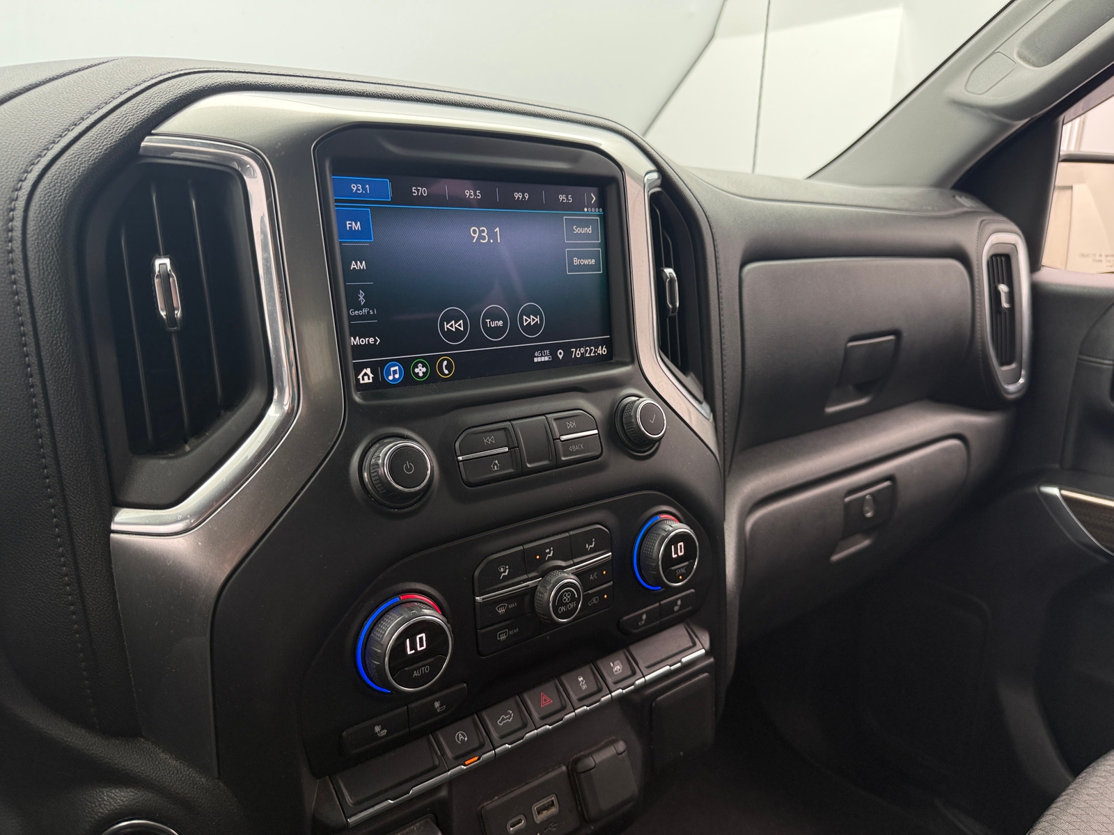 Thumbnail: 2020 Chevrolet Silverado 1500 - 4