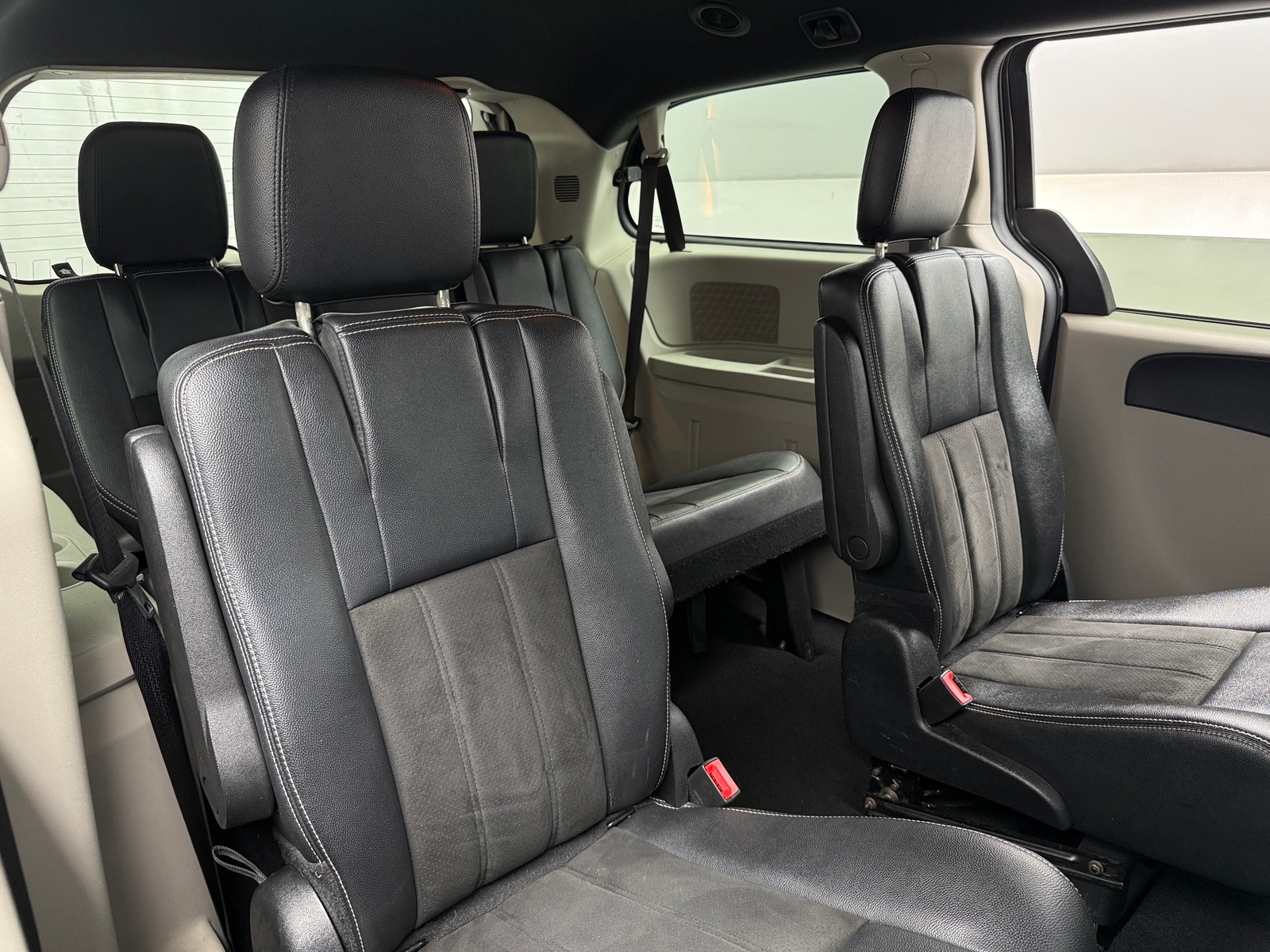 Thumbnail: 2019 Dodge Grand Caravan - 5