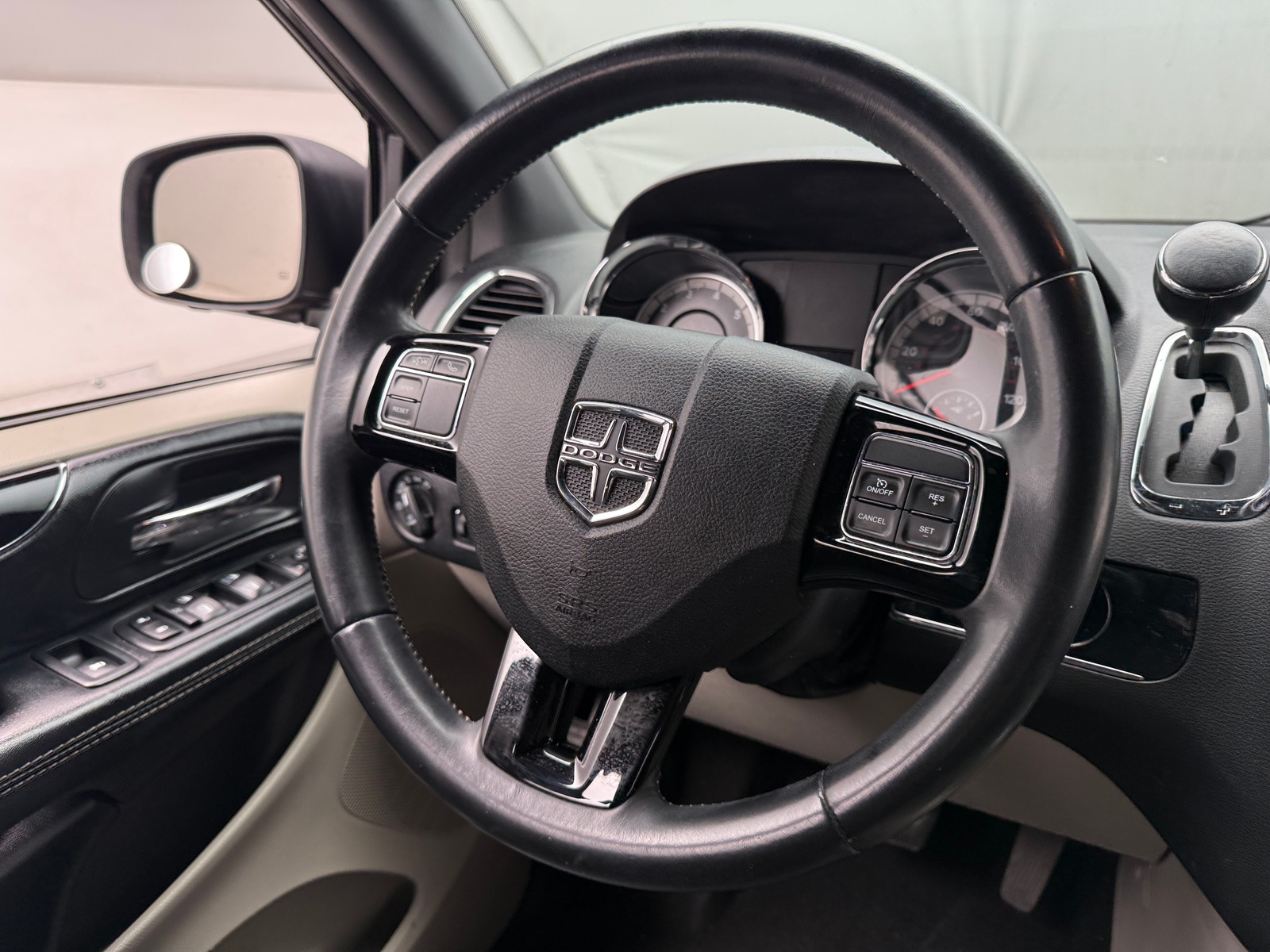 Thumbnail: 2019 Dodge Grand Caravan - 4