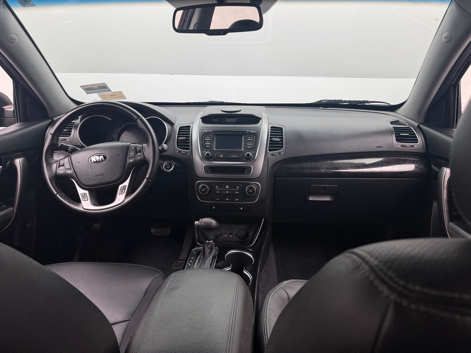 Thumbnail: 2015 Kia Sorento - 2
