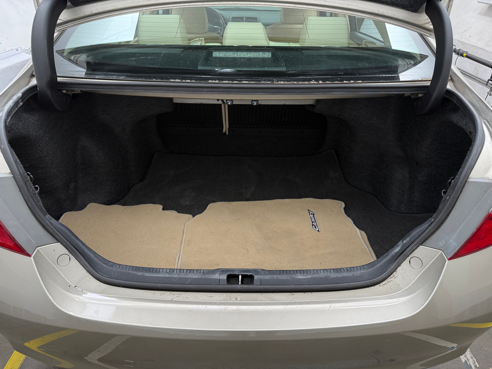 Thumbnail: 2015 Toyota Camry - 7