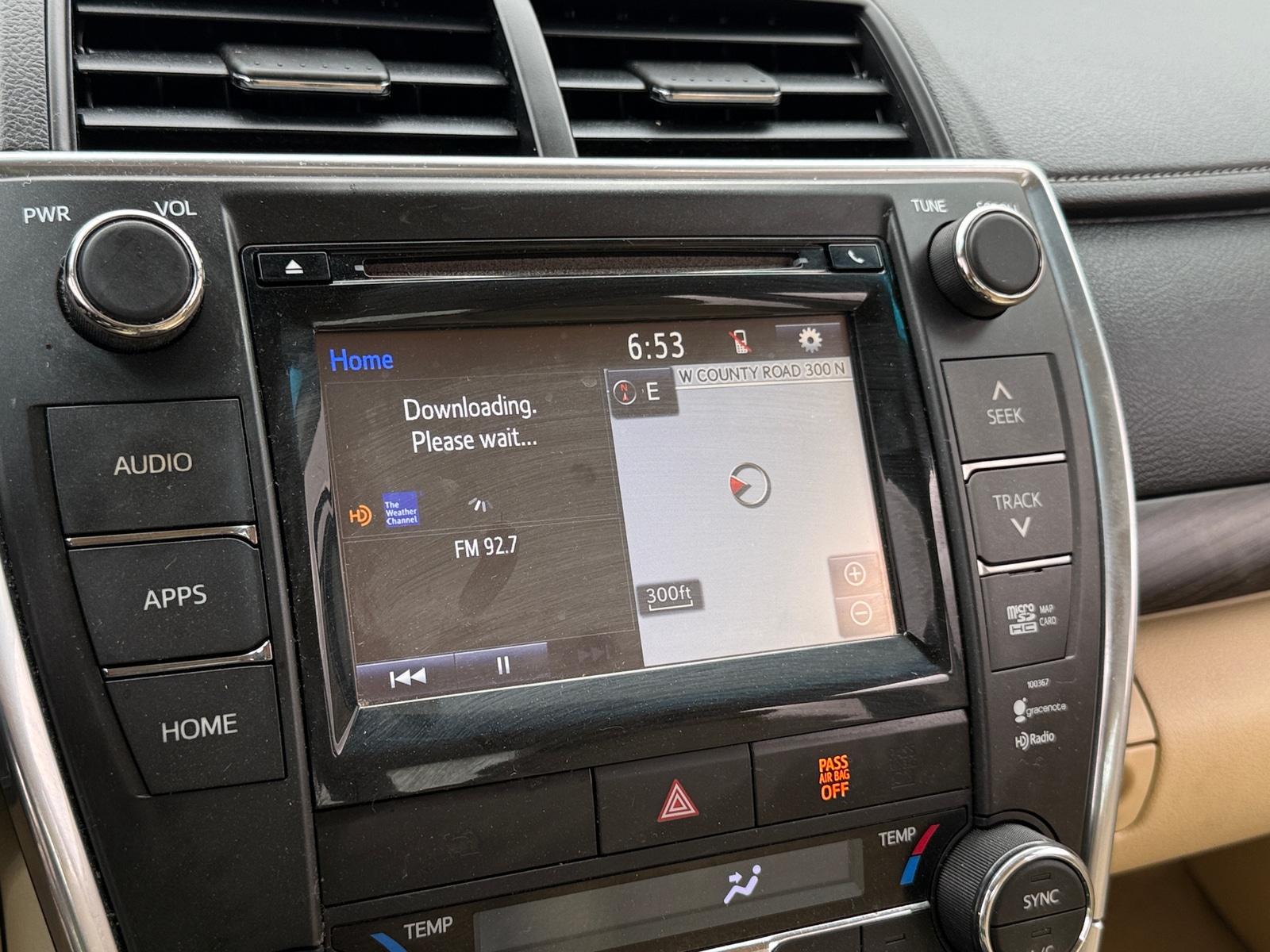 Thumbnail: 2015 Toyota Camry - 4