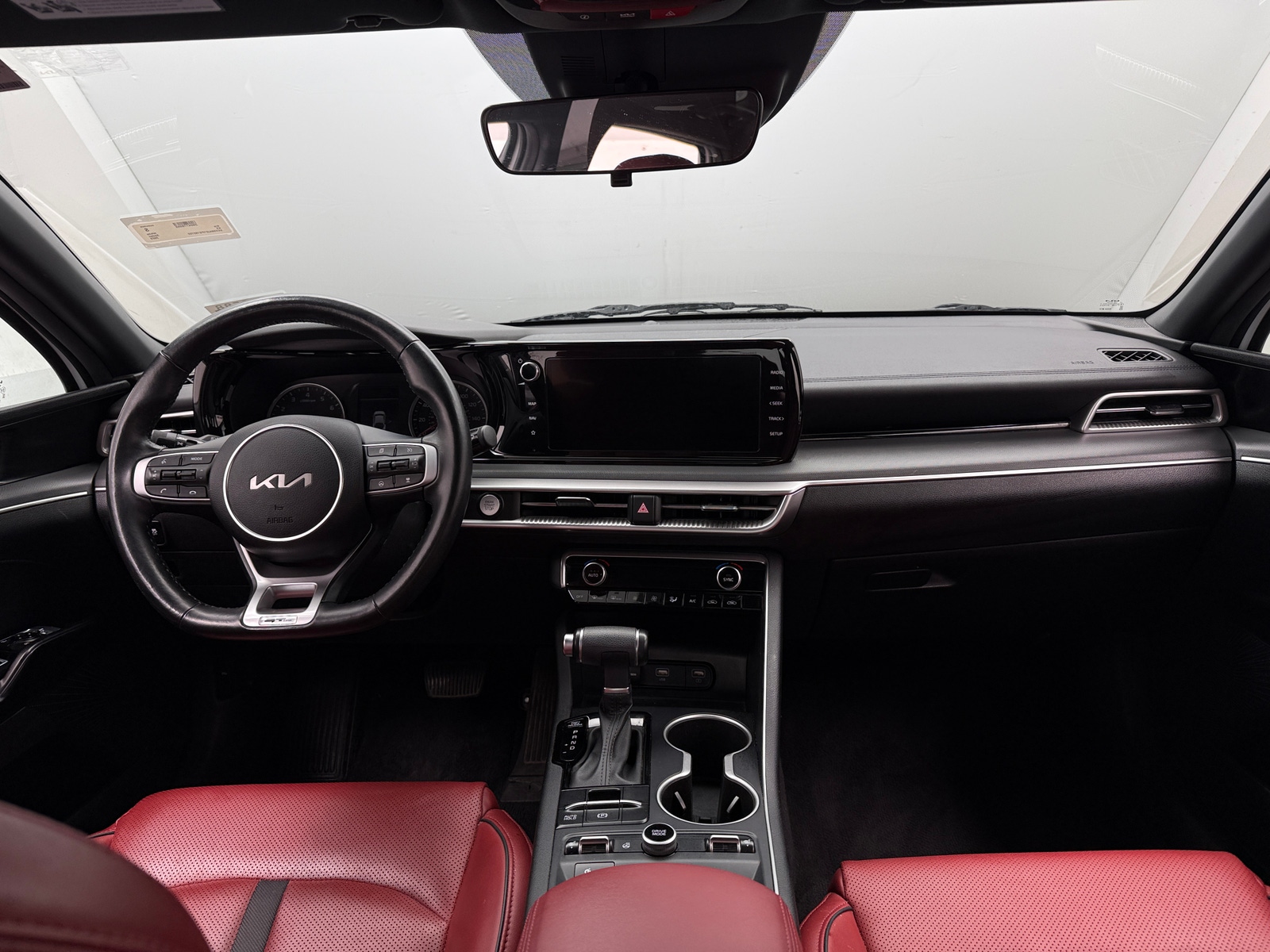 Thumbnail: 2023 Kia K5 - 2