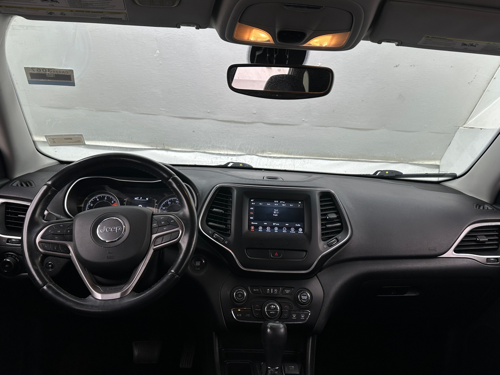 Thumbnail: 2019 Jeep Cherokee - 3