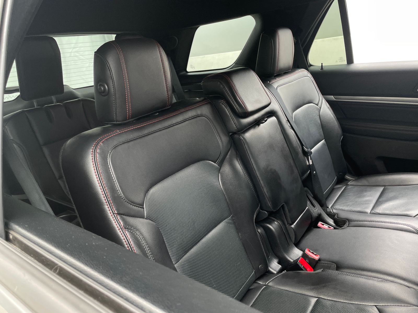 Thumbnail: 2017 Ford Explorer - 5