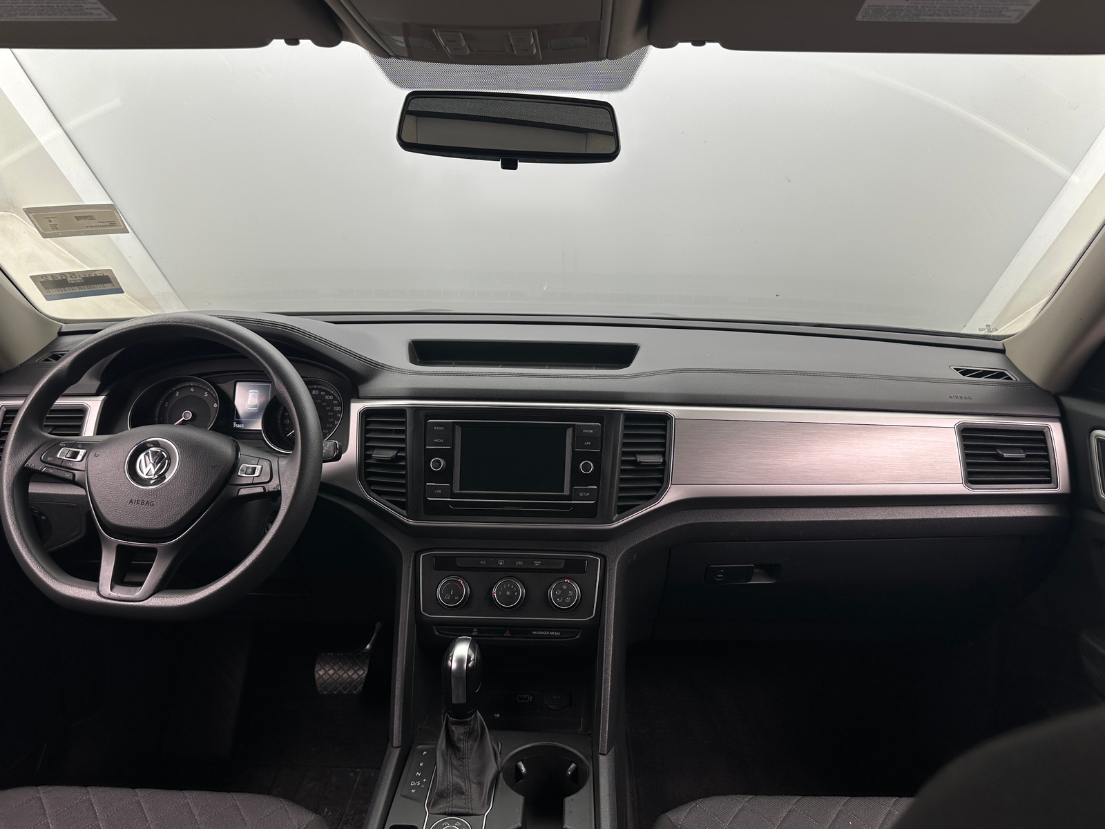 Thumbnail: 2018 Volkswagen Atlas - 3