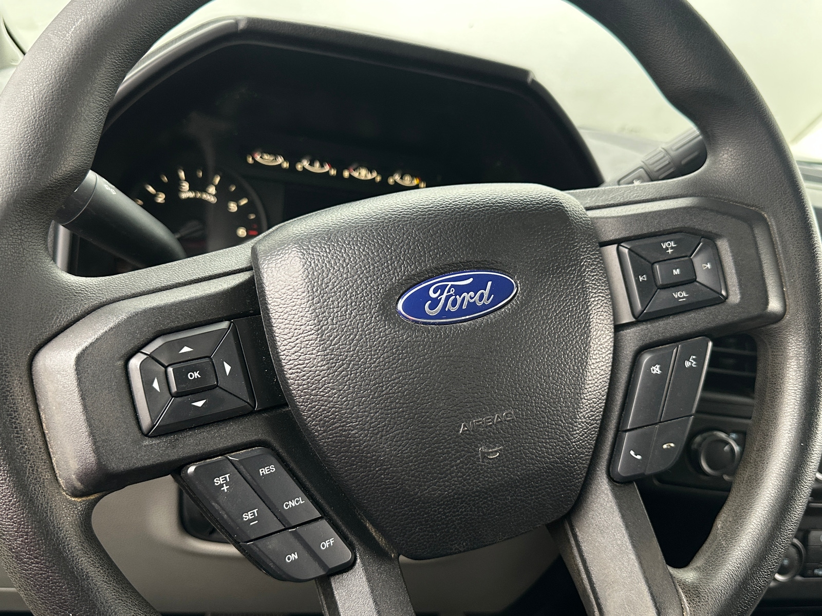 Thumbnail: 2018 Ford Econoline - 5