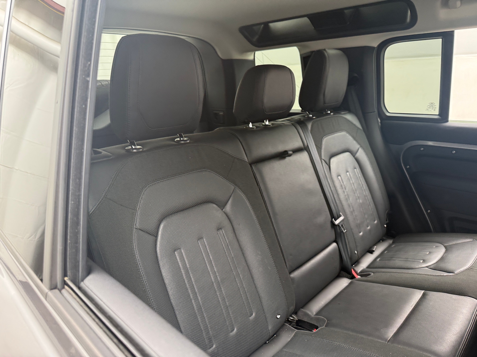 Thumbnail: 2020 Land Rover Defender - 5