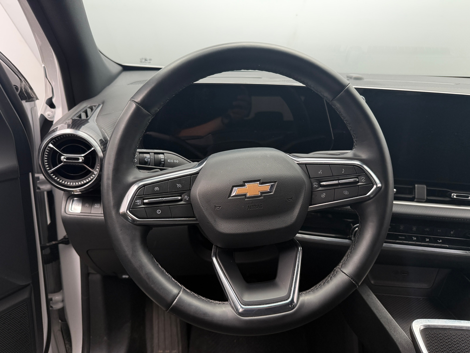 Thumbnail: 2025 Chevrolet Equinox - 5
