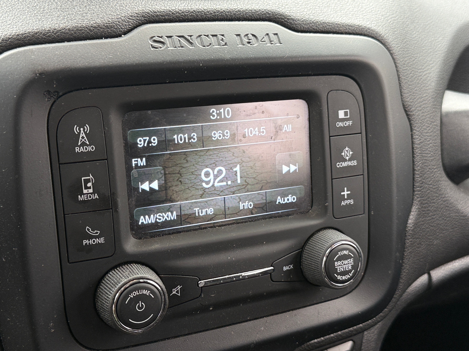 Thumbnail: 2017 Jeep Renegade - 4