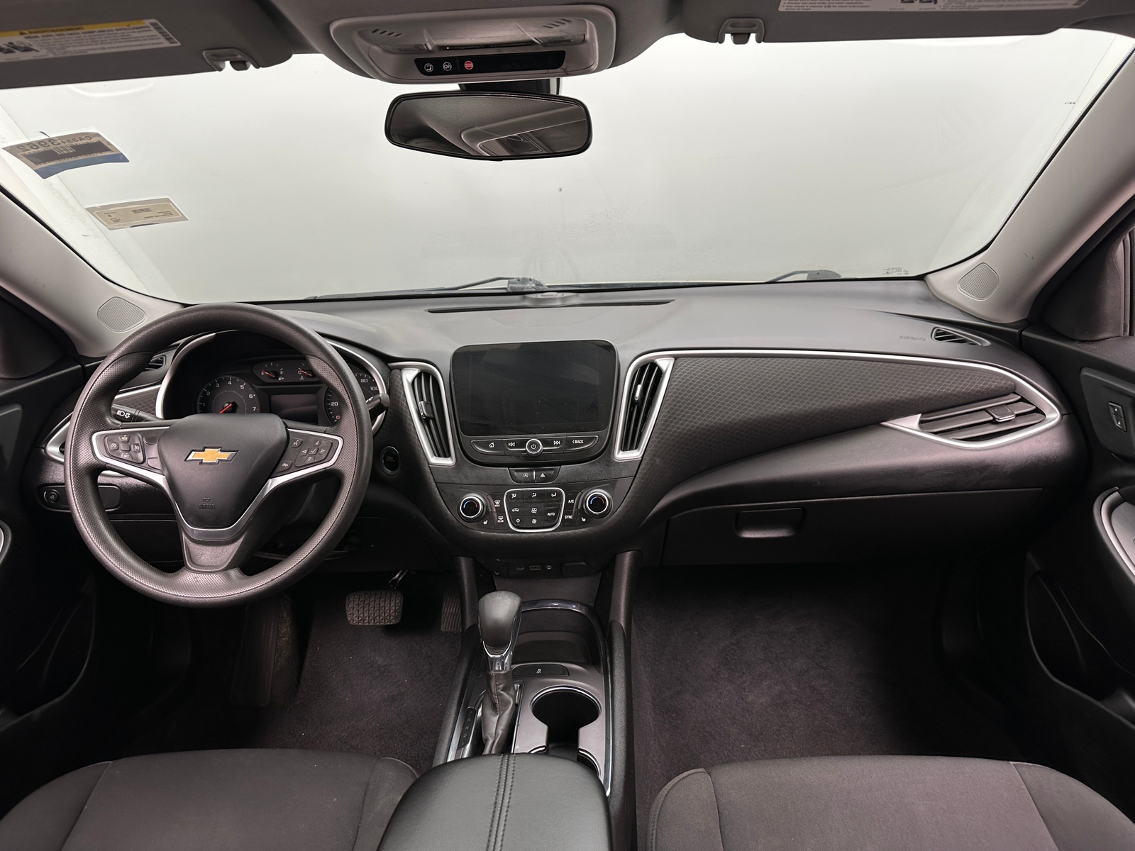 Thumbnail: 2022 Chevrolet Malibu - 3