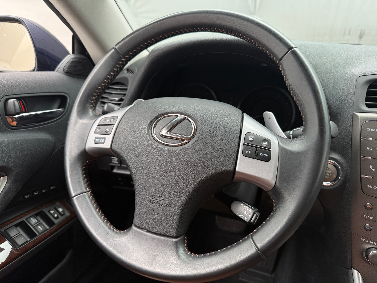 Thumbnail: 2015 Lexus IS - 4