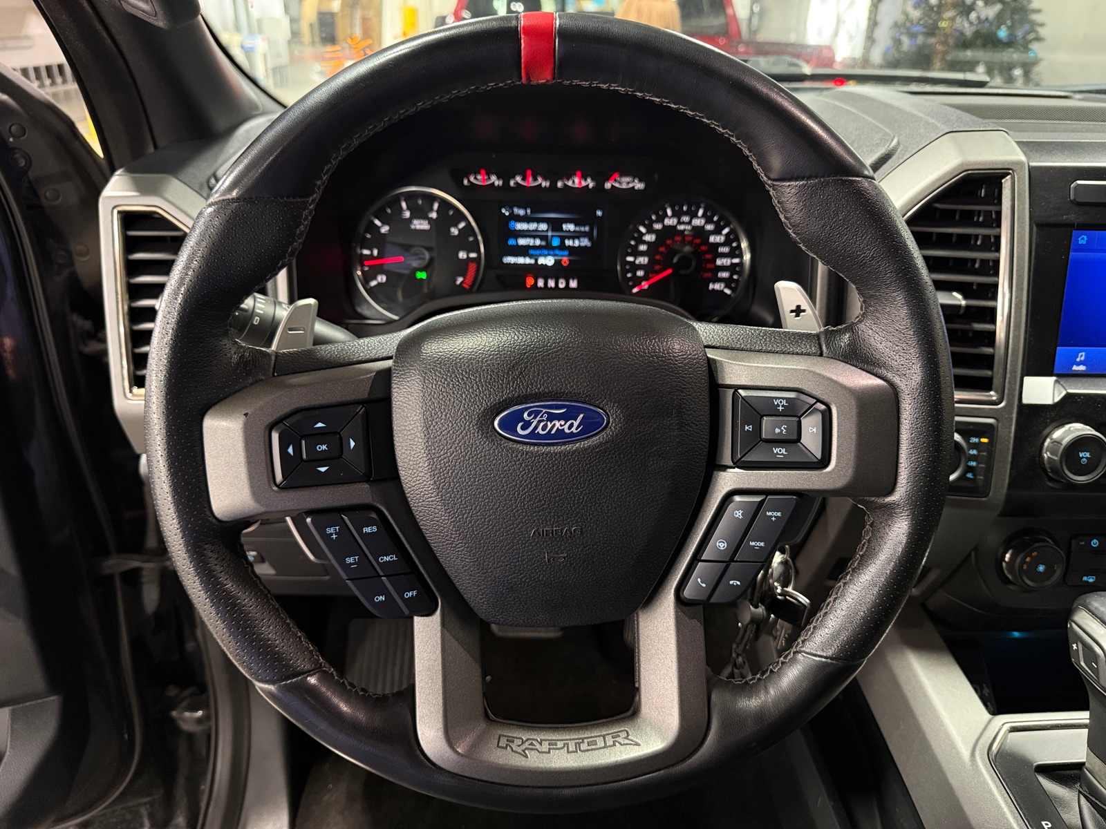 Thumbnail: 2019 Ford Econoline - 5