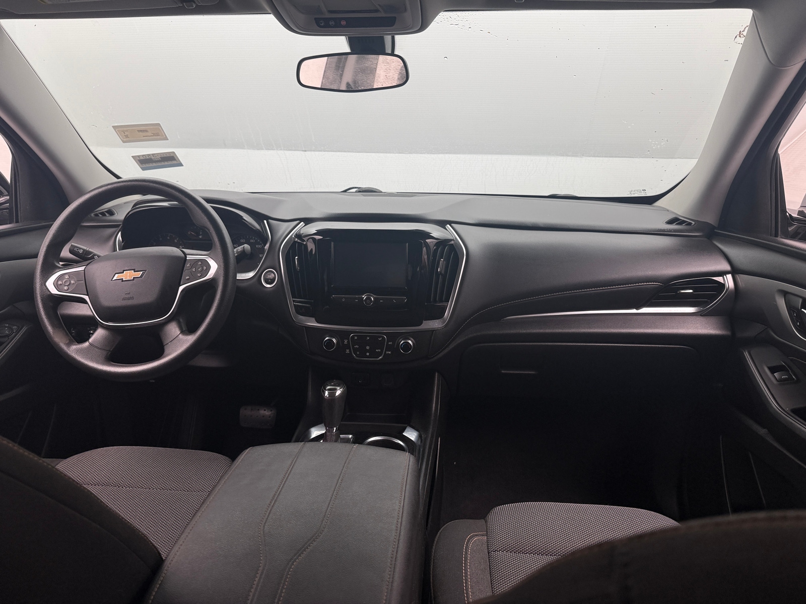 Thumbnail: 2018 Chevrolet Traverse - 3