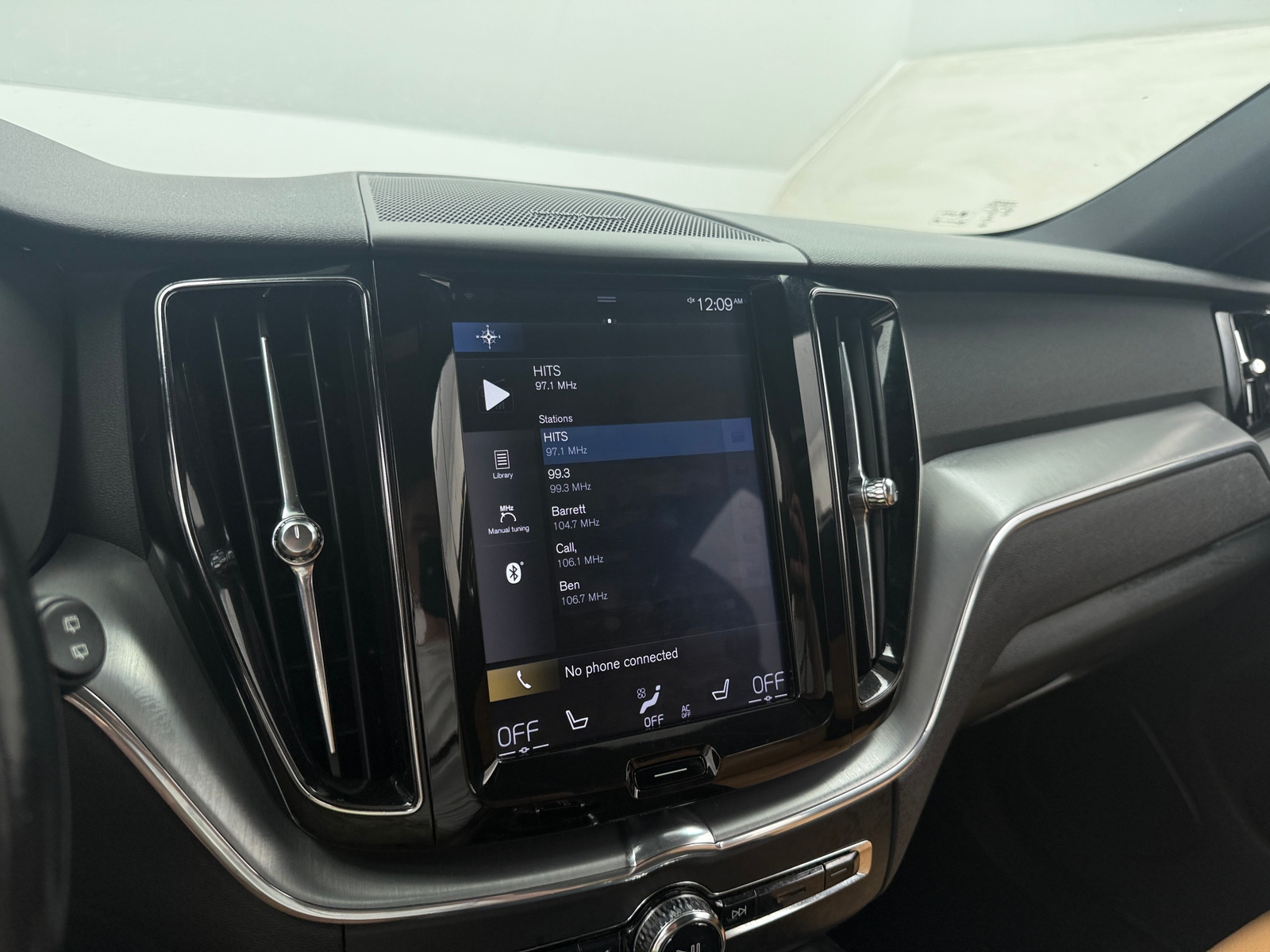 Thumbnail: 2019 Volvo XC60 - 3