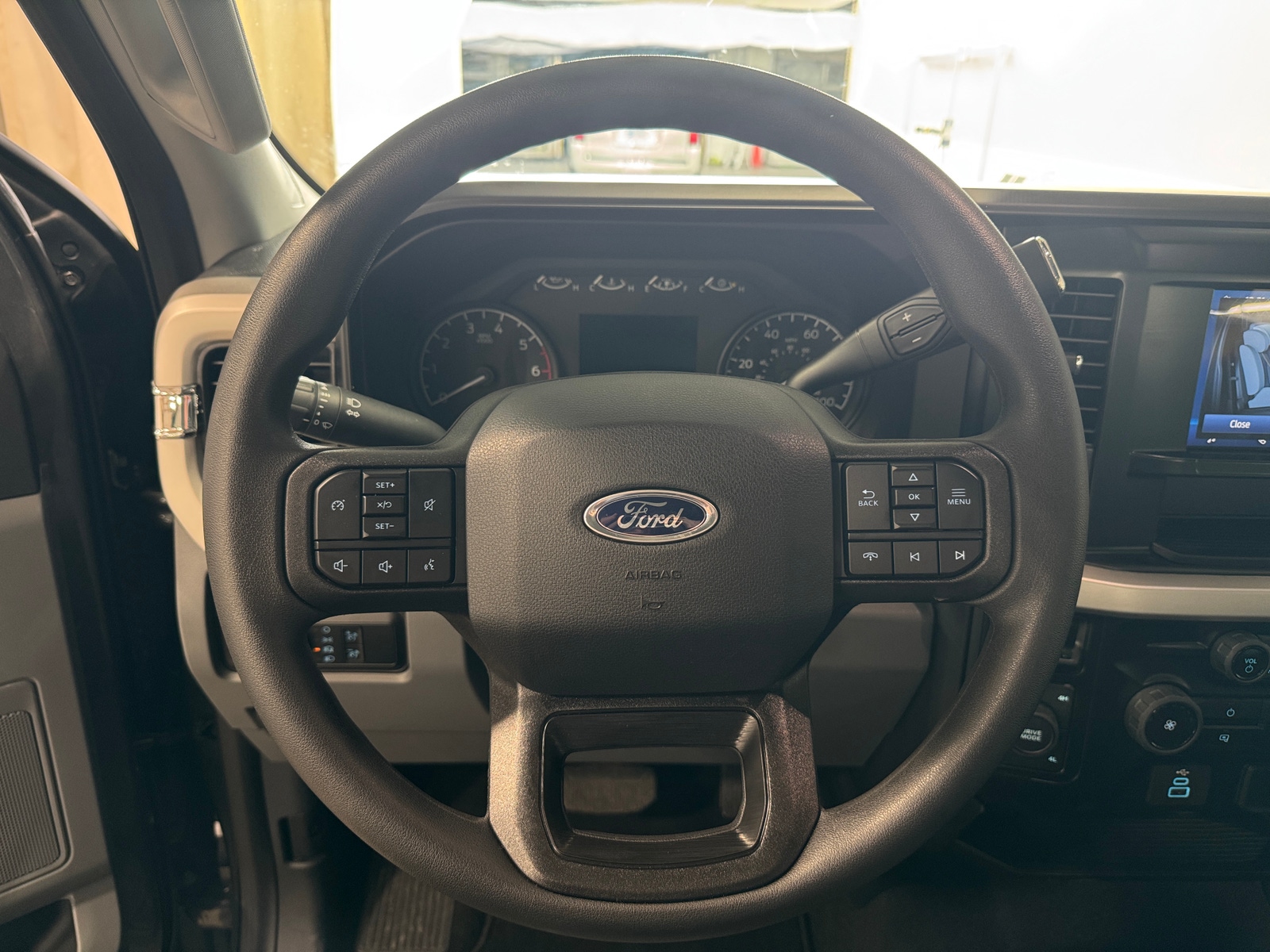 Thumbnail: 2025 Ford Econoline - 5
