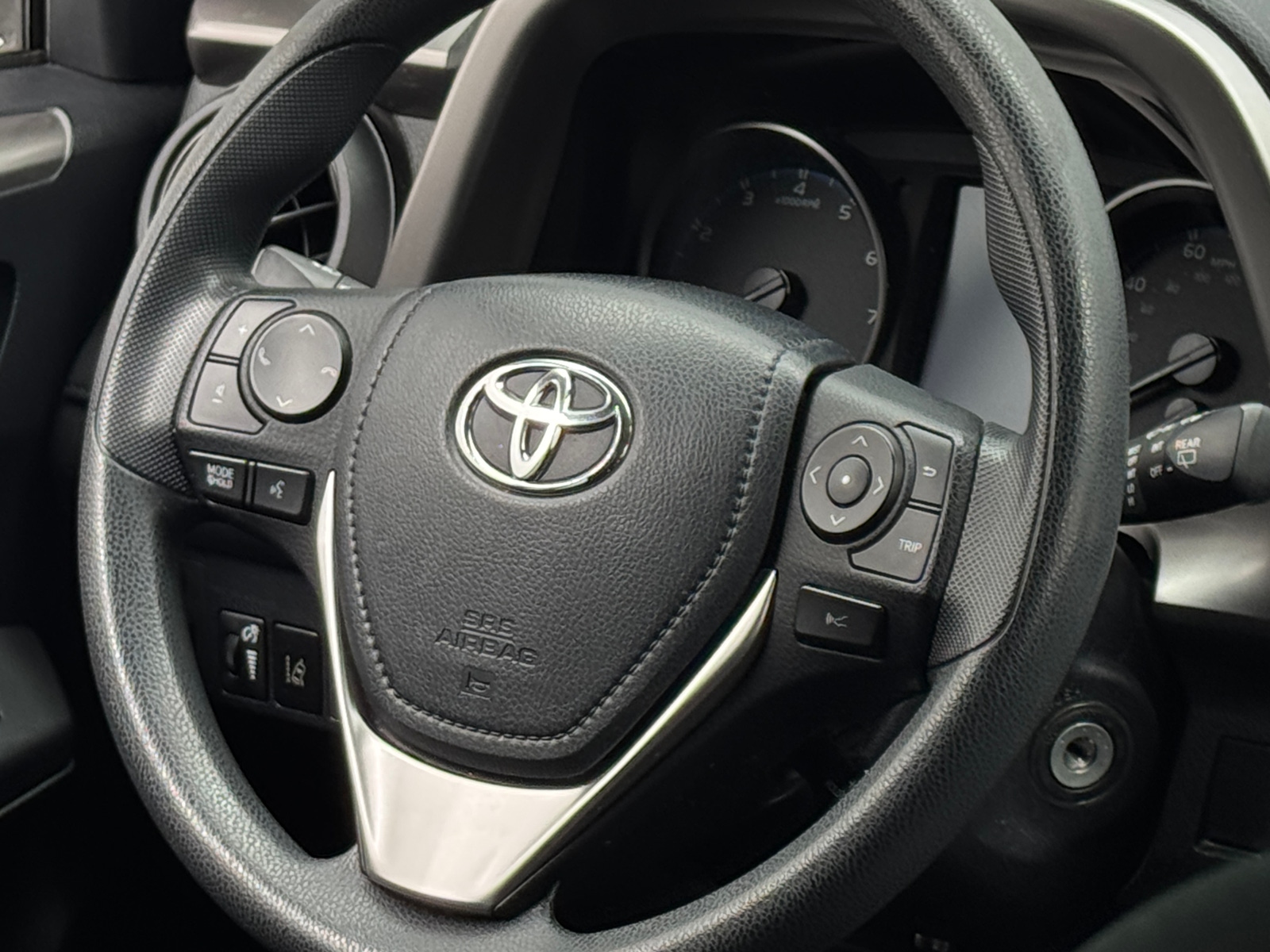 Thumbnail: 2018 Toyota RAV4 - 5