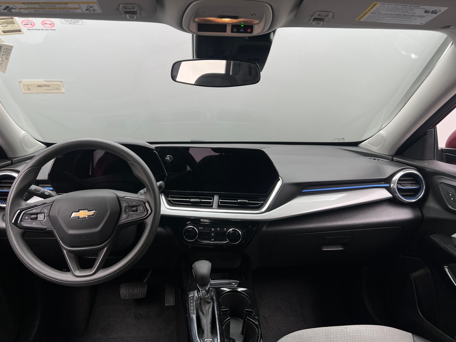 Thumbnail: 2025 Chevrolet Trax - 3