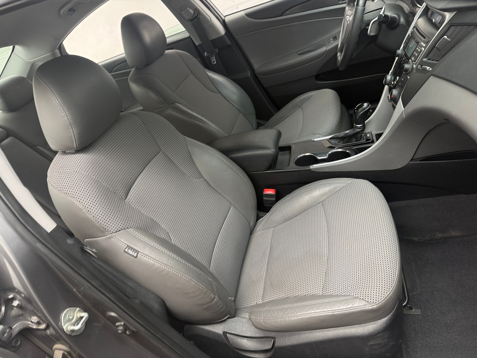 Thumbnail: 2011 Hyundai Sonata - 2