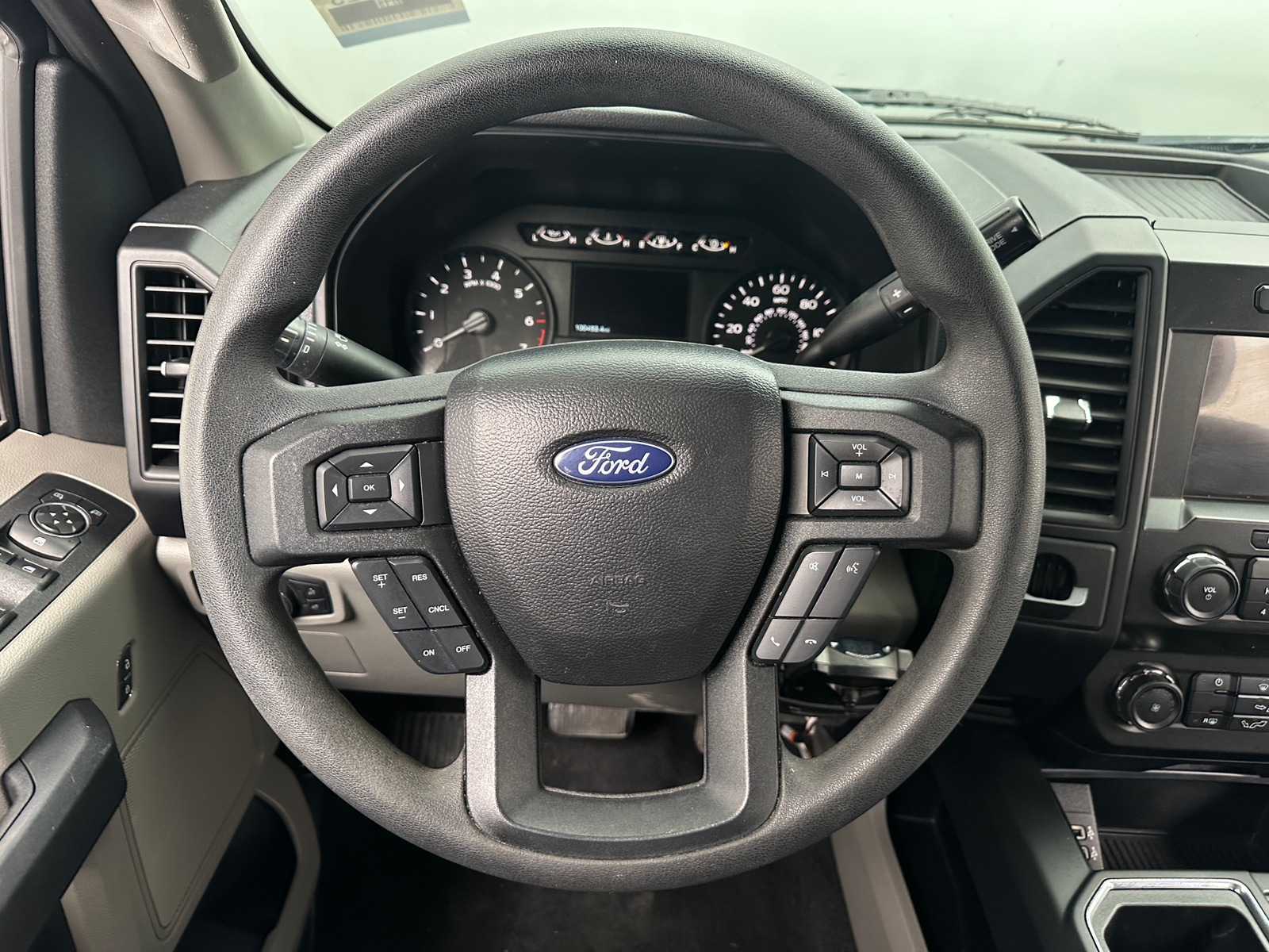 Thumbnail: 2020 Ford Econoline - 5