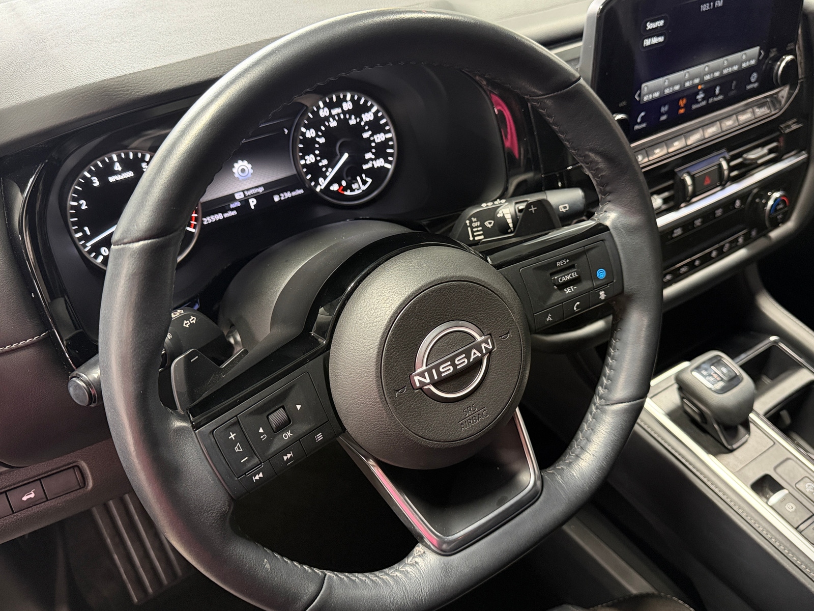 Thumbnail: 2023 Nissan Pathfinder - 4